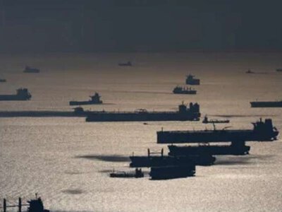 Завдяки тиску з боку України та низки держав вдалося зупинити щонайменше 20% суден тіньового флоту РФ, – Зеленський