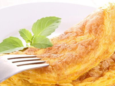 Цей відомий інгредієнт перетворить омлет на ресторанну страву