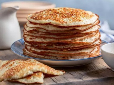 Ті самі млинці на кефірі з дріжджами - їх просять щодня