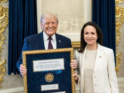 Трамп прийняв Нобелівську медаль від лідерки опозиції Венесуели