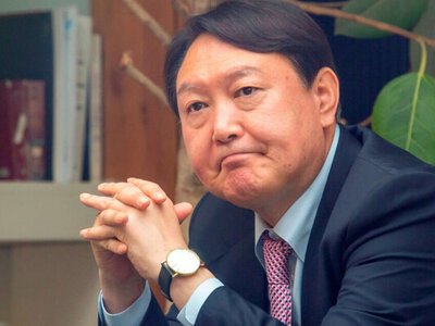 Експрезидента Південної Кореї засудили до п'яти років ув'язнення