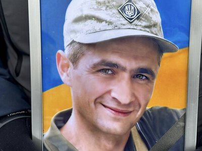 Городище провело в останню путь захисника, який понад рік тому поліг на Курщині (ФОТО)