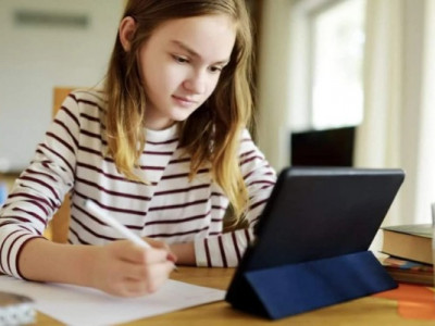 Канікули до 1 лютого або дистанційка: як працюватимуть школи та виші у січні 2026 року