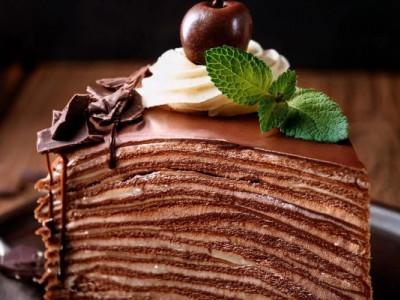 Млинцевий шоколадний торт, від якого неможливо відірватися