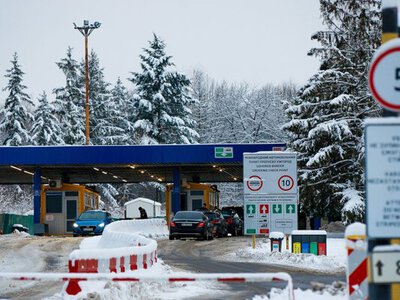 Журналісти з’ясували, скільки чоловіків виїхали з України з початку війни