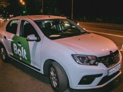 Bolt та Uklon відновлюють роботу під час комендантської години у Києві