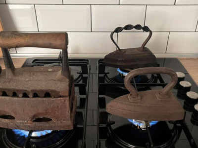 Обігріти квартиру можна старими прасками: неочікуваний лайфхак