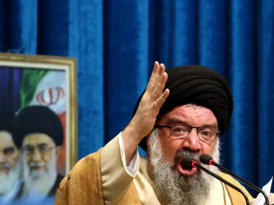 Попри тривожний спокій в Ірані влада закликає до страт, а священнослужителі погрожують Трампу