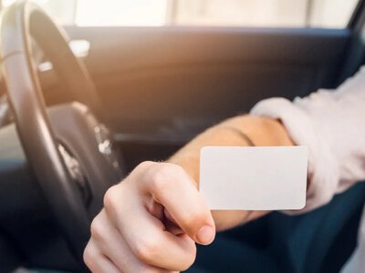 Секретні коди у водійських правах: що означає графа 12 і за що штрафують