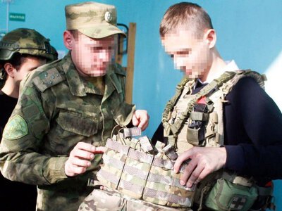 Окупована Херсонщина на межі виживання. Мілітаризація дітей, скорочення пенсій і таємні плани оф