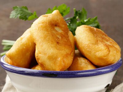 За 30 хвилин матимете смажені пиріжки. Рецепт смачної начинки