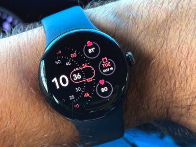 Google Pixel Watch отримає корисну функцію Apple Watch