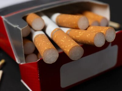 Нові цінники на касах: на скільки подорожчають сигарети вже найближчим часом 