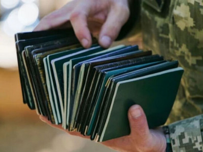 Вчасно не став на військовий облік у 17 років: що робити та чи буде штраф