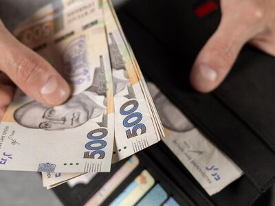 Хто з пенсіонерів отримає доплату до пенсії за стаж у 2026 році