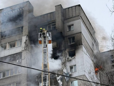 У Дніпрі російський БпЛА влучив у багатоповерхівку: що відомо про загиблих?