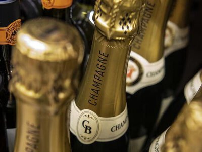 Міністр торгівлі Франції засудив заяву Трампа про введення мит на шампанське