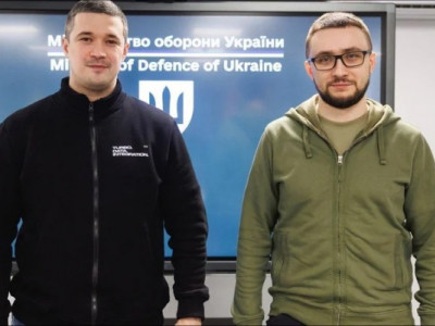 Русоріз у промислових масштабах. Стерненко став радником міністра оборони