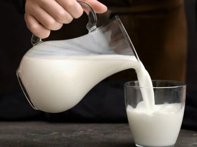 В Україні знизились ціни на молоко: скільки воно коштує