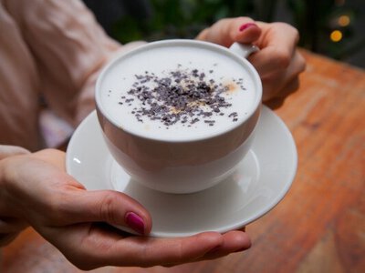 Лікарі розповіли, кому протипоказано пити каву