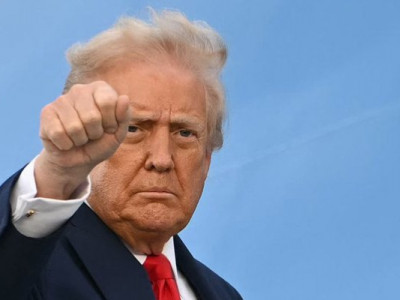 Трамп лякає Канаду тотальними митами через переговори з Китаєм