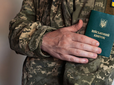Юнаків 2009 року народження ставлять на військовий облік: що потрібно знати у 2026 році