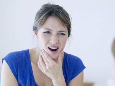 З яких причин хрускотить щелепа