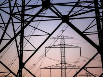 Нафтогаз нарощує імпорт електроенергії з ЄС: українцям обіцяють стабільніше світло