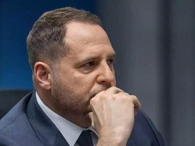 Каленюк: Люди Єрмака досі залишаються у владі, хоча сам він втратив вплив