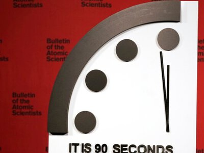 Годинник Судного дня встановив новий антирекорд: 85 секунд від глобальної катастрофи