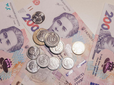 Від 900 гривень: щомісяця: хто може отримувати таку доплату в Україні