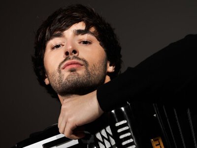  "Впевнений у собі, як ніколи": KHAYAT — про чергову участь у Нацвідборі, відключення світла та пісню, народжену в укритті. ЕКСКЛЮЗИВ 