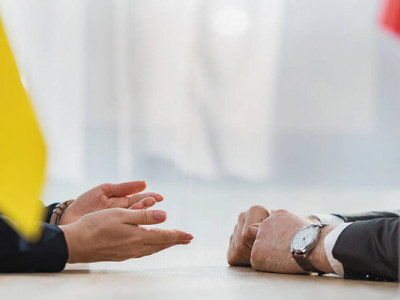 Прямі переговори з Росією — завжди пастка, — дипломат Лубківський