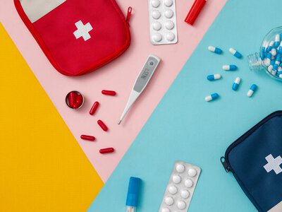 Що має бути в бюджетній аптечці, щоб не бігти в аптеку вночі