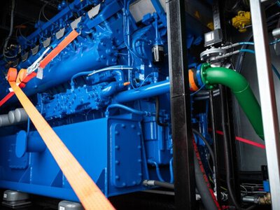 Німеччина передала першу партію енергетичної допомоги для Києва