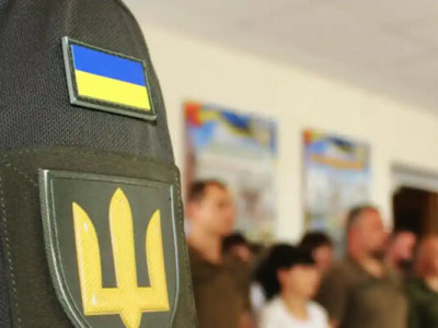 Запорізький ТЦК замовив авіаперевезення на 333 млн грн