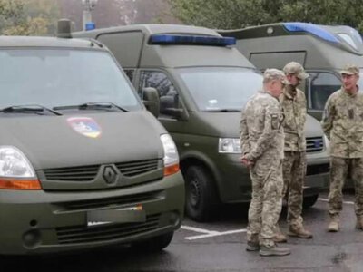 Чи мають право в ТЦК забирати телефон: юристка відповіла 