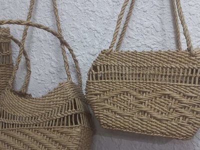 У Вишкові на Хустщині відроджують столітнє ремесло плетіння з кукурудзяного листя (ФОТО)