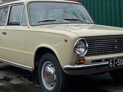 Лише $4700: «Капсула часу» ВАЗ-21011 продається у Києві з пробігом 10000 км — фото