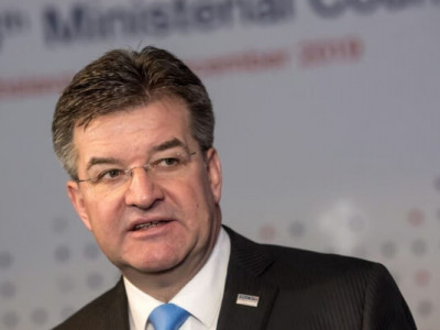 Радник Фіцо пішов у відставку після згадок його імені в «файлах Епштейна»