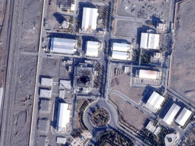 Іран відновлює ядерні об'єкти після бомбардування США - The Telegraph