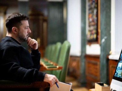 У Києві проводять недостатньо роботи, бо сотні будинків без тепла – Зеленський