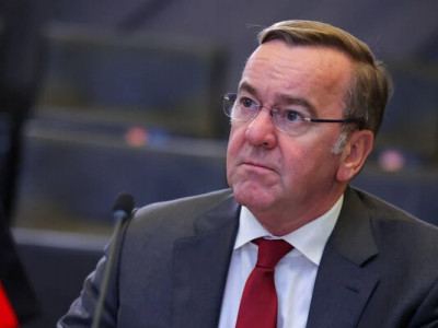 Міністр оборони Німеччини: припинення підтримки України обійдеться дорожче, ніж допомога зараз