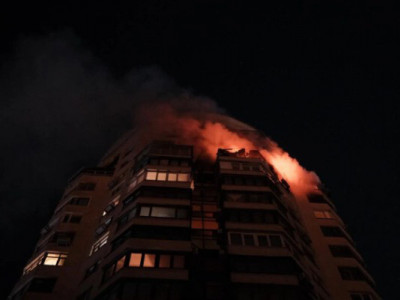 Частина лівого берега Києва без тепла та на екстрених відключеннях світла після масованої атаки рф