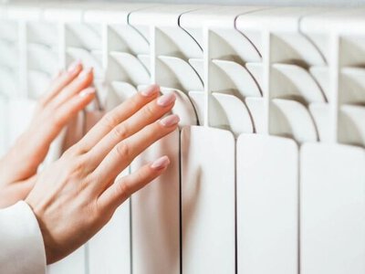 У Києві злили воду в системах опалення у понад 1100 будинках без тепла після атаки рф - мер