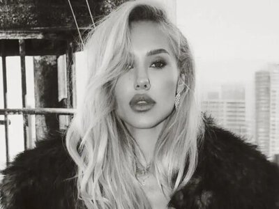 Даша Квіткова вразила фанатів новою гарячою фотосесією. Бражко у захваті