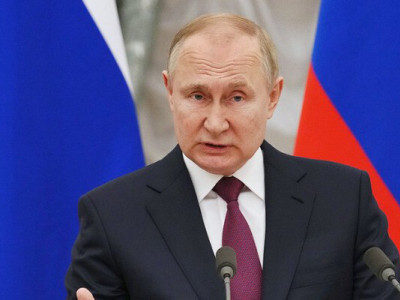 Епштейн намагався завоювати прихильність Путіна — Sky News