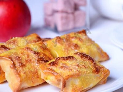Фігура з ними не постраждає! Хрусткі яблучні пиріжки — мінімум тіста та максимум начинки