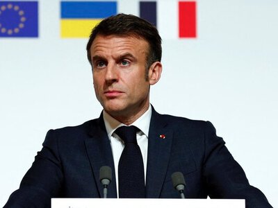 Студентка, яка передала Макрону резюме під час публічного заходу, отримала стажування