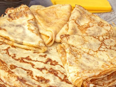 Ці млинці – моя любов. Блогерка поділилася рецептом ідеальних млинців – вони вийдуть дуже тонкими